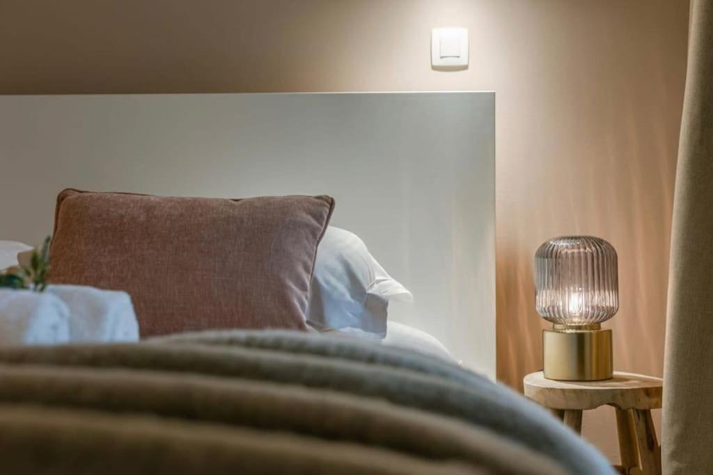 Juan - Stijlvol Appartement Met Uitzicht Op De Kaai Oostende Exterior foto