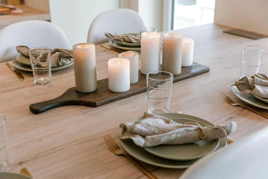 Juan - Stijlvol Appartement Met Uitzicht Op De Kaai Oostende Exterior foto